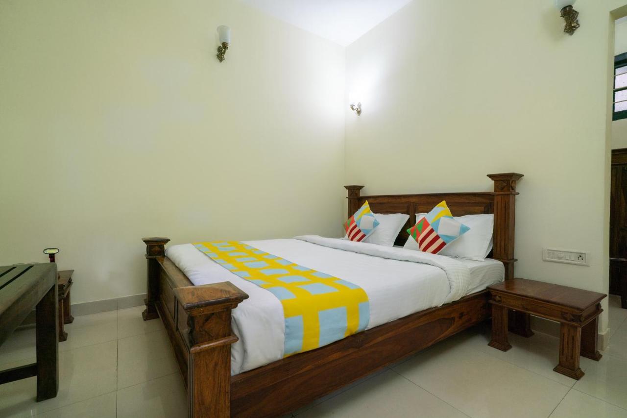 Oyo Home 63551 Pleasant Stay Near Fort Kochi Beach Exterior photo